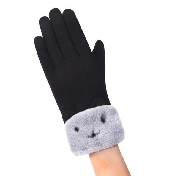 Grå mockalook-handskar med björnmanschett