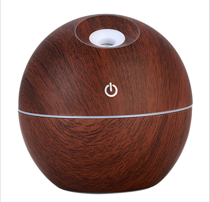Värmekällan Liten aroma diffuser i trälook – USB, 130 ml och LED-ljus