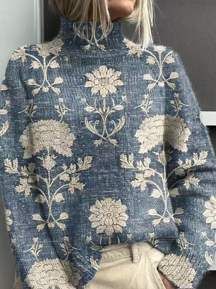 Kvinna i lös blommig polotröja