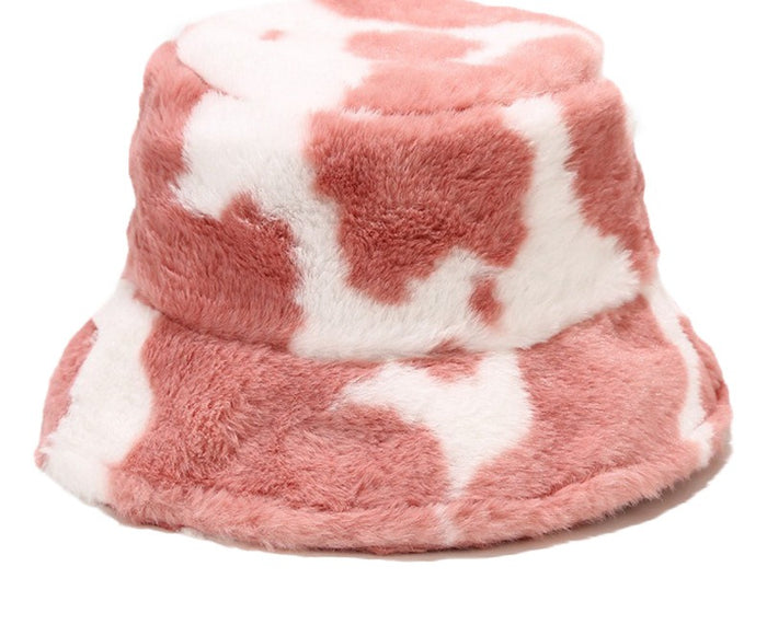 Värmekällan Fluffig buckethatt i fuskpäls med justerbar passform