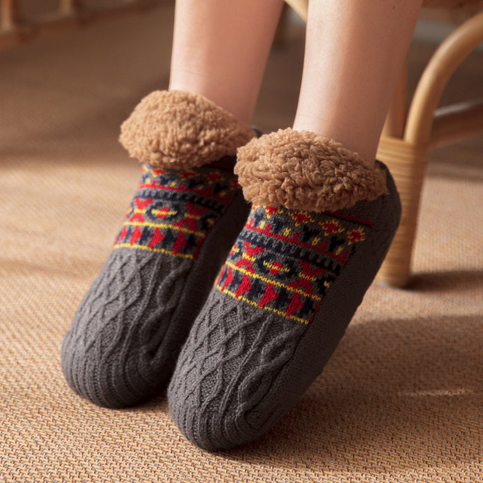 Värmekällan Stickade raggsockor med fleecemudd och halkfri sula